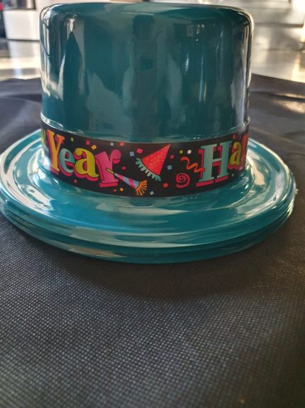 CHAPEAU PLASTIQUE BLEU HNY 161758 B PF