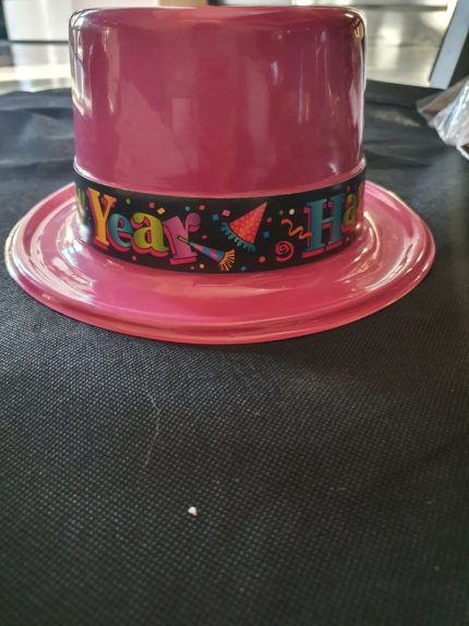 CHAPEAU PLASTIQUE ROSE HNY 161758 R PF