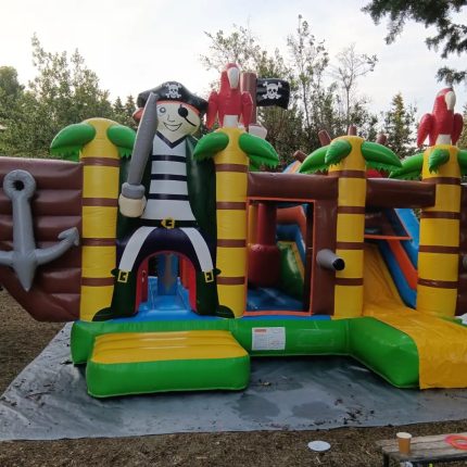 CHÂTEAU GONFLABLE PIRATE